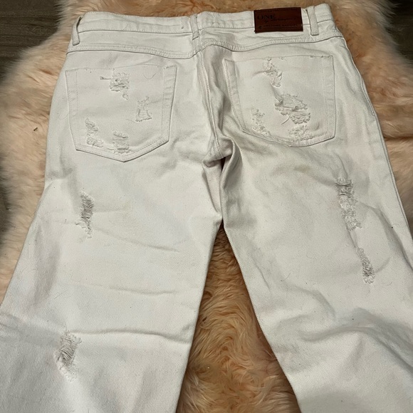 One x One Teaspoon Distressed White Skinny Jeans - Picture 2 of 7
